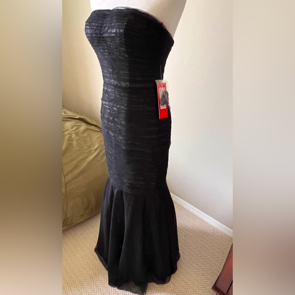 NWT Monique Lhuillier black/silver gown